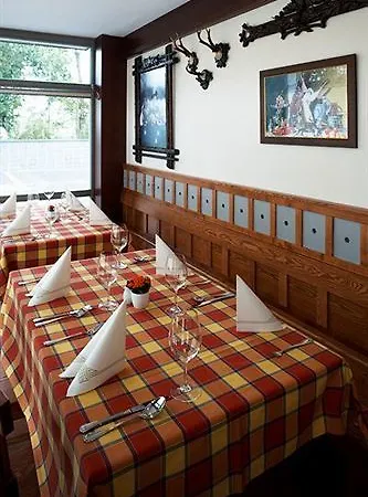 Hotel Dvor Jezersek Brnik