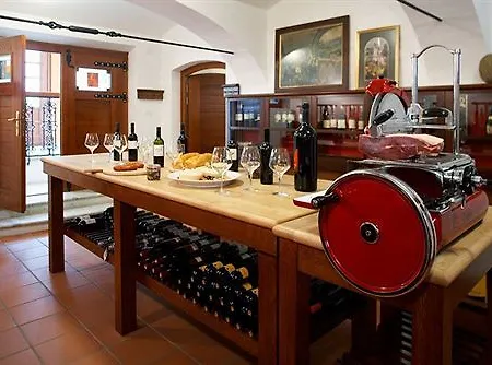 Hotel Dvor Jezersek Brnik Cerklje na Gorenjskem