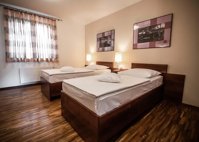 Hotel Dvor Jezersek Brnik Cerklje na Gorenjskem