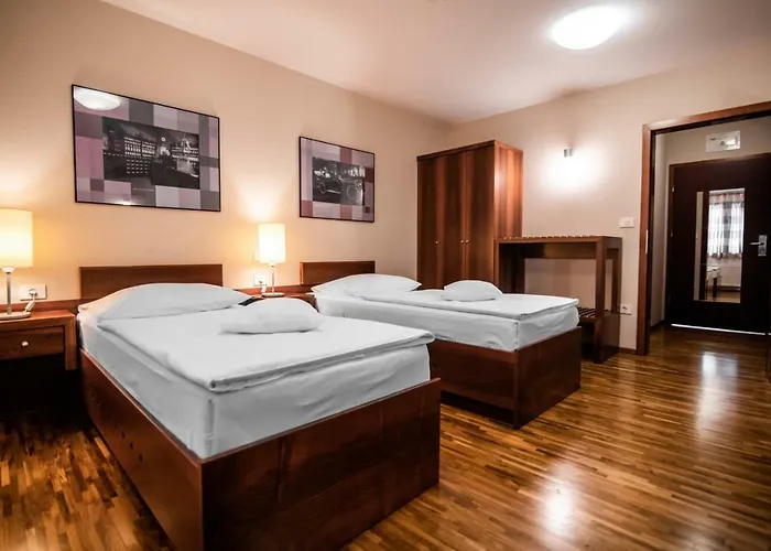 מלון Dvor Jezersek Brnik צרקליה נה גורניסקם